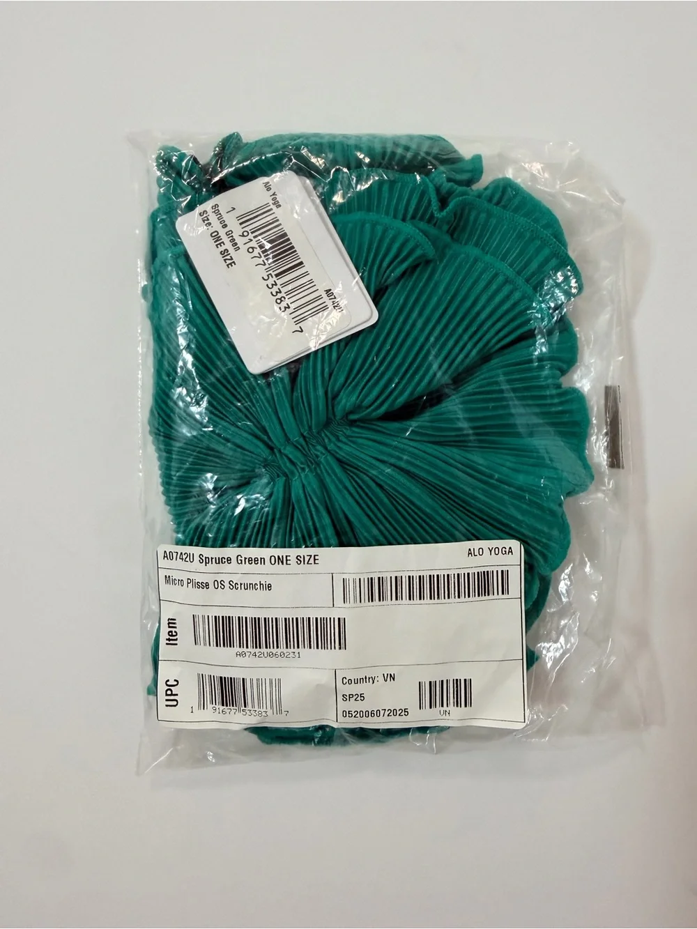 ALO Yoga Spruce Green Scrunchie